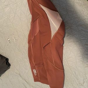 Lululemon x Barry’s Leggings